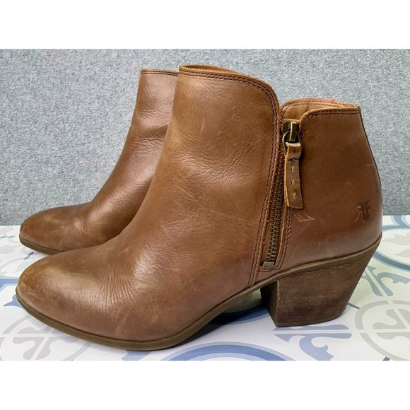 Frye Judith Bootie Brown Leather Women's Size 8.5 Zip Ankle Boot Side Zip - Picture 4 of 9